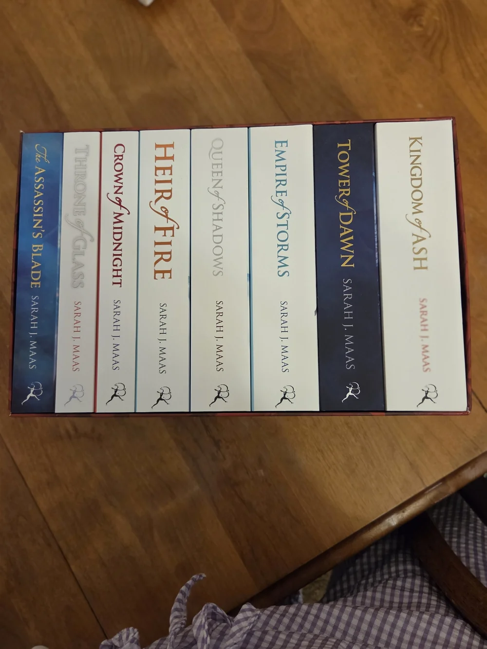Throne Of Glass-original white covers